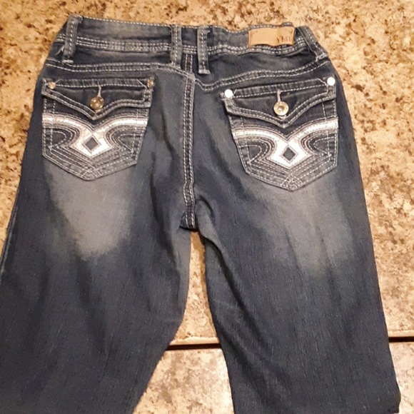 Jeans - Picture 2 of 3